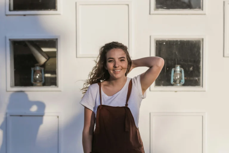 Modern washable cooking apron